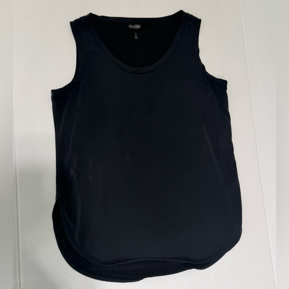 Banana Republic Black Sleeveless Blouse | Size Medium | Small Hole & Faint Stain